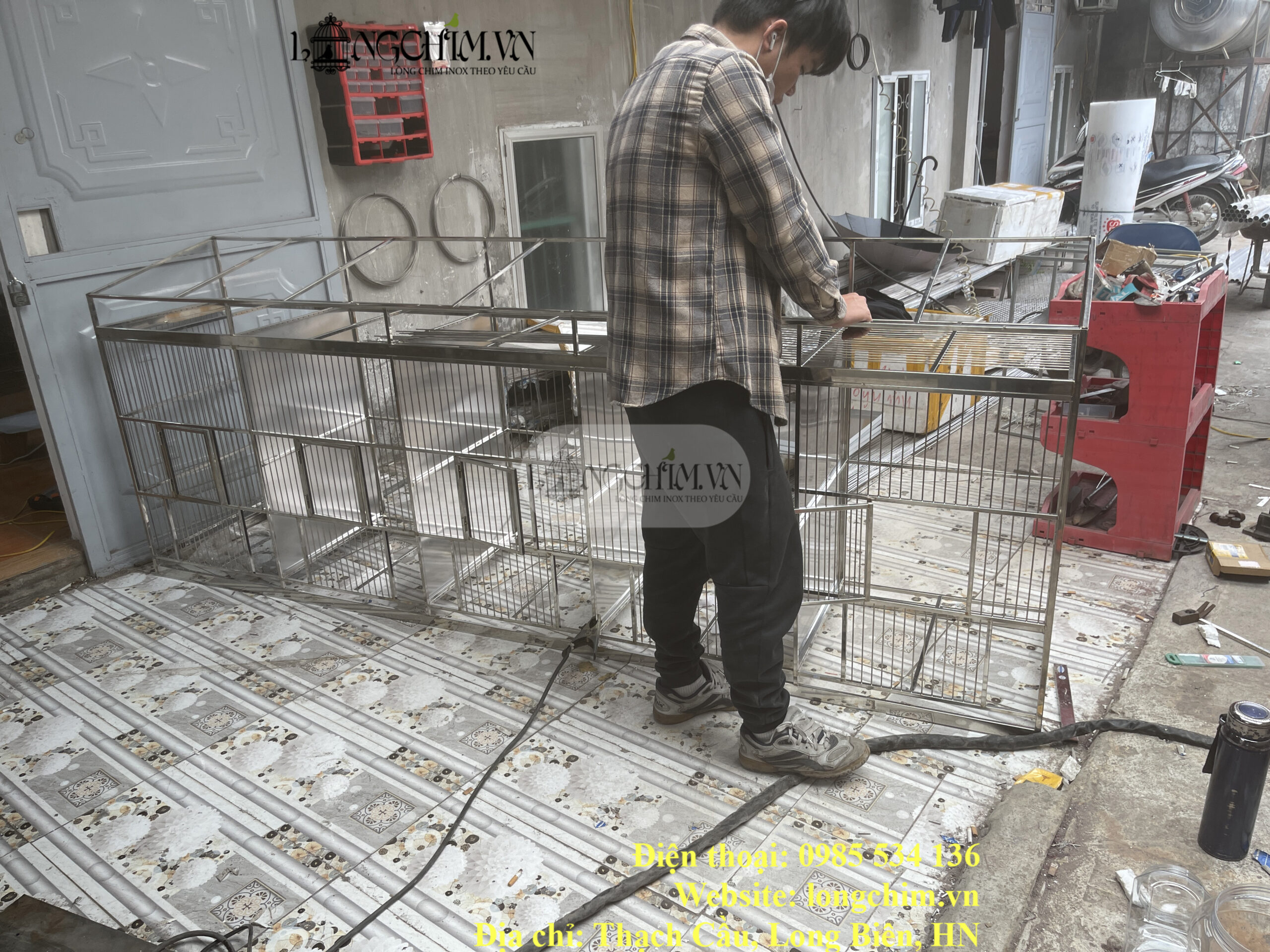 Five-Compartment 304 Stainless Steel Parrot Cage System 8 Made-to-order five-compartment 304 stainless steel parrot cage
