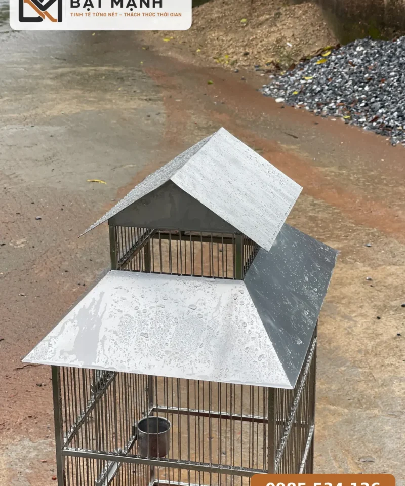 Mái hai tầng của lồng chim inox trên chậu cây